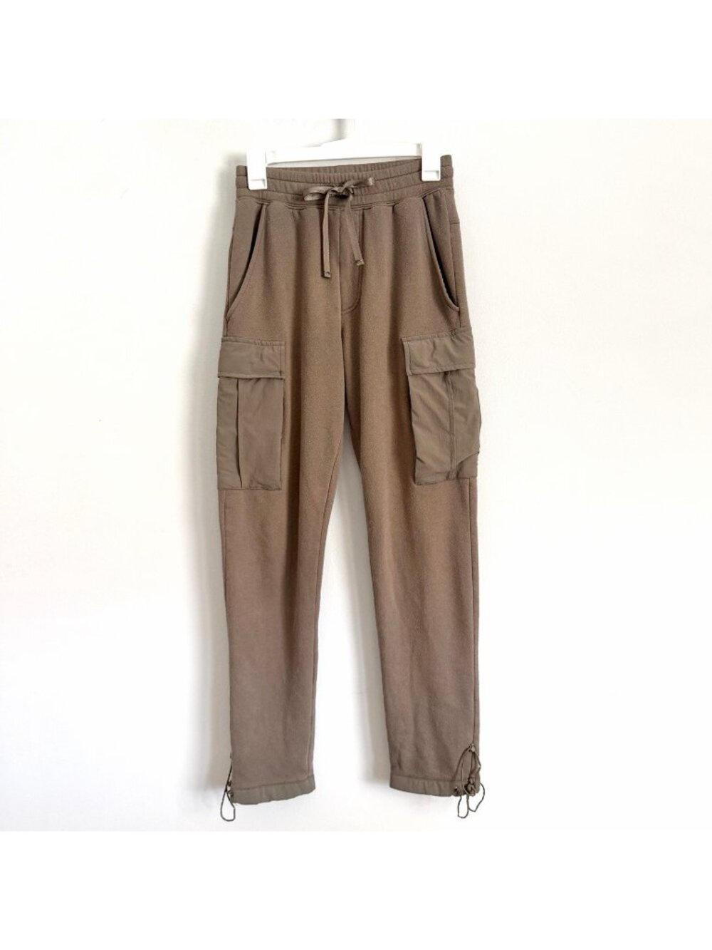 ALO Yoga Brown Cargo Jogger Sweatpants in Men’s Size Small Pants Athleisure